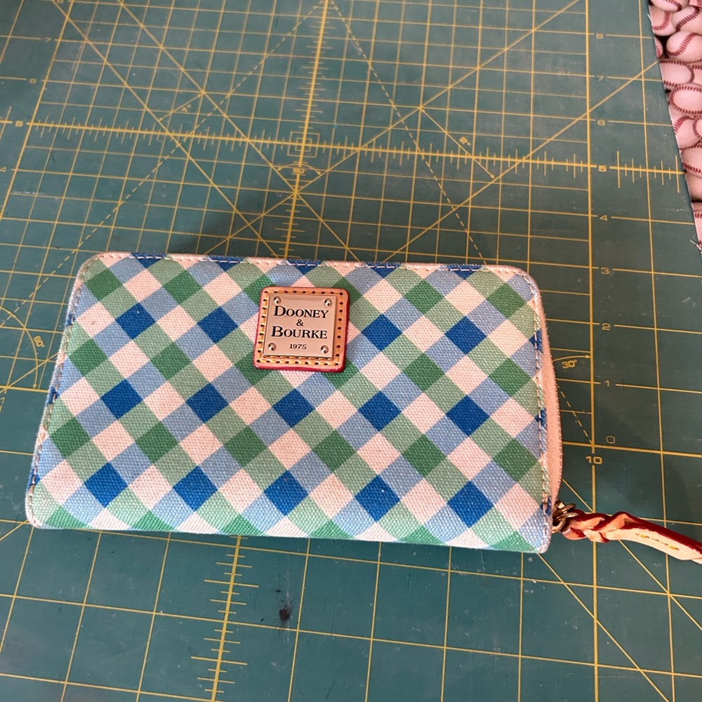 Checkered zip around dooney and bourke wallet